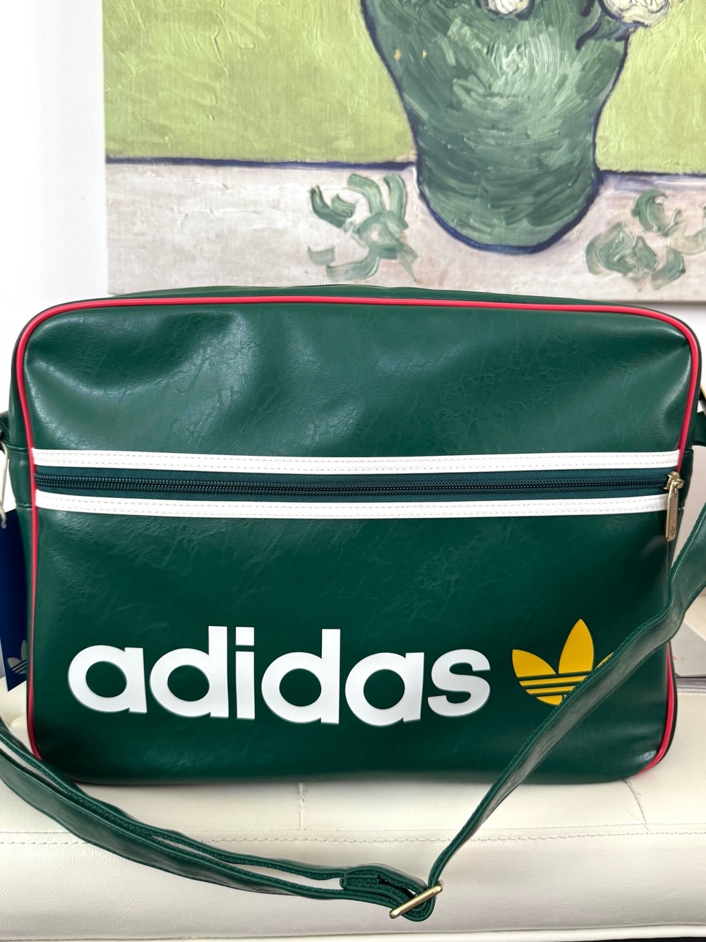 adidas OG large Airliner Shoulder Bag Lining with Trefoil Tag - Picture 3 of 12